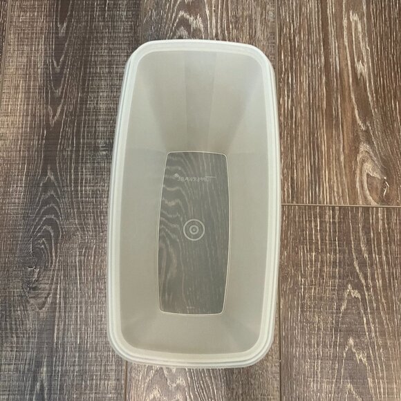 Tupperware Cereal Keeper - Picture 7 of 9